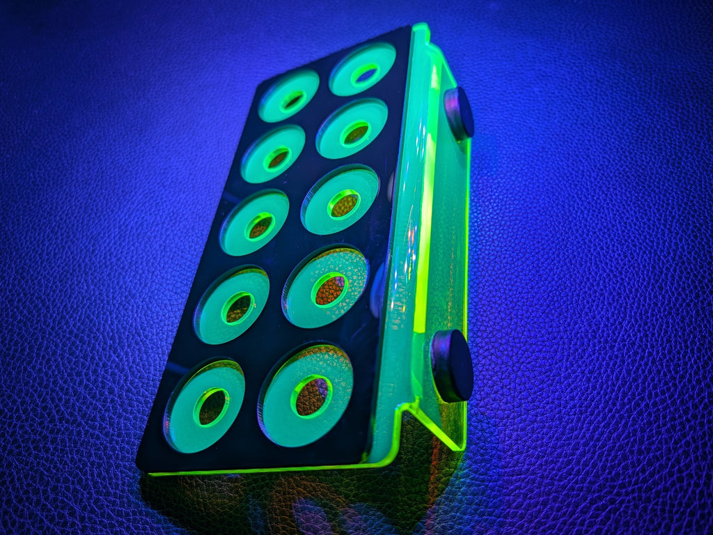 ReefStage GlowRack – Magnetisches Korallen Frag Rack fluoreszierend für Meerwasseraquarium (10 Slots, bis 15 mm Glas)